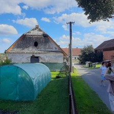 Bývalý panský dvůr v Řečici – chlév pro krávy. Foto: Jiří Spurný