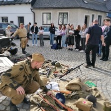 PhDr. Pavel Elbl mluví o situaci na evropském bojišti v květnu 1945. Foto: Kamila Dvořáková