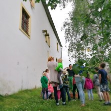 Úterní workshop STAVÍME TVRZ. Foto: Kamila Dvořáková