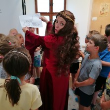 "Tato tvrz se mi obzvláště líbí!" Foto: Kamila Dvořáková