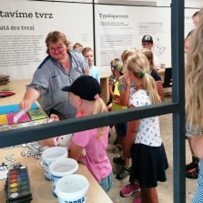 Budeme malovat, kreslit, stříhat, lepit... Foto: Jarmila Krejčová