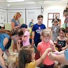 Zasloužená odměna pro rytíře, obyvatele tvrzí, malíře a heraldiky. Foto: Jarmila Krejčová