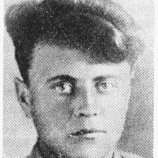 11 Vojín Šustov, který měl na starost zacvičování mladíků.