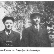 14 Někdejší uprchlí zajatci.