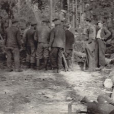 33 Lesní dělníci dost spolupracovali s partyzány.