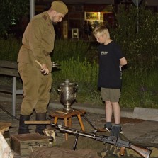 Debata nad samovarem. Foto: Antonín Zeman