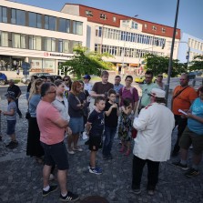 Vyprávění o činech hasičů jsou napínavá. Foto: Antonín Zeman