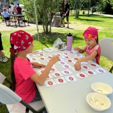 Pexeso pro děti na téma Amylon a jeho výrobky. Foto: Marie Dobrovolná