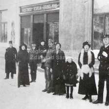 Rodina Veselých z Veselské ulice (kolem roku 1914).