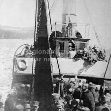 Návrat československých legionářu z Vladivostoku na lodi Karachi Maru (říjen 1919). Foto: Antonín Kurka