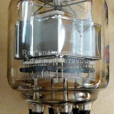 Elektronka - základ veškeré elektroniky do poloviny 20. století. Foto: Kamila Dvořáková