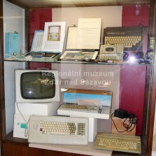 8bitové počítače západní i východní provenience (80. léta 20. stol.). Foto: Kamila Dvořáková