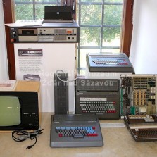 8bitové počítače, včetně PMD 85 československé výroby. Foto: Kamila Dvořáková