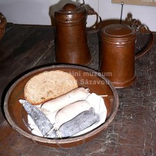 Jitrnice, jelita a pivo. Foto: Kamila Dvořáková