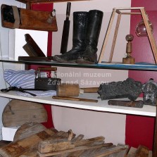 Nářadí a výrobky řemeslníků. Foto: Kamila Dvořáková