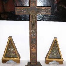 Kříž zdobený slámou. Foto: Kamila Dvořáková