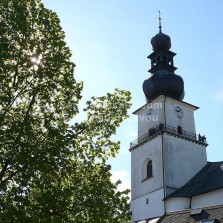 Věž kostela sv. Prokopa ve Zďáře nad Sázavou. Foto: Kamila Dvořáková