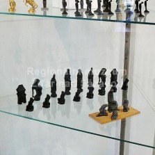 Cínové šachy a další figurky. Foto: Kamila Dvořáková