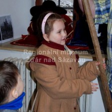 Válečnice s halapartnou. Foto: Archiv MŠ Kamarád Nové Veselí