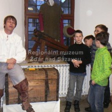 Kluci diskutují s hejtmanem. Foto: Kamila Dvořáková